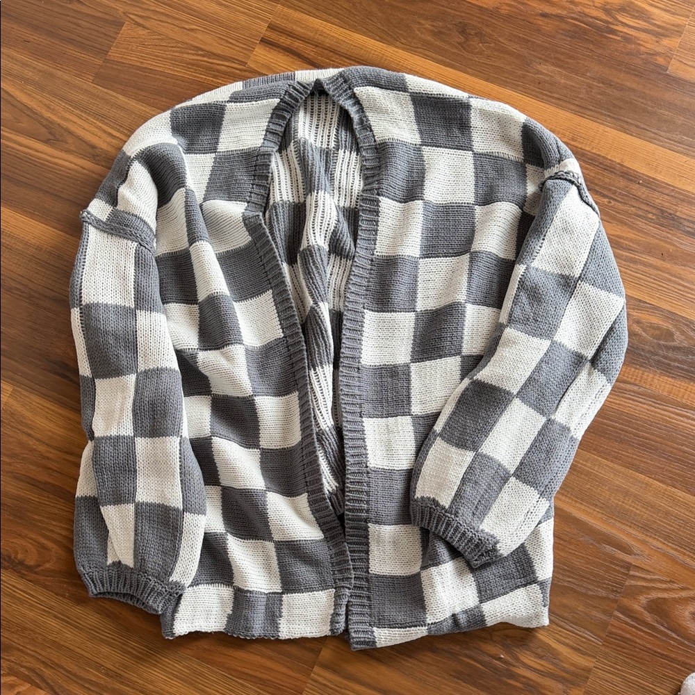 Checkered cardigan